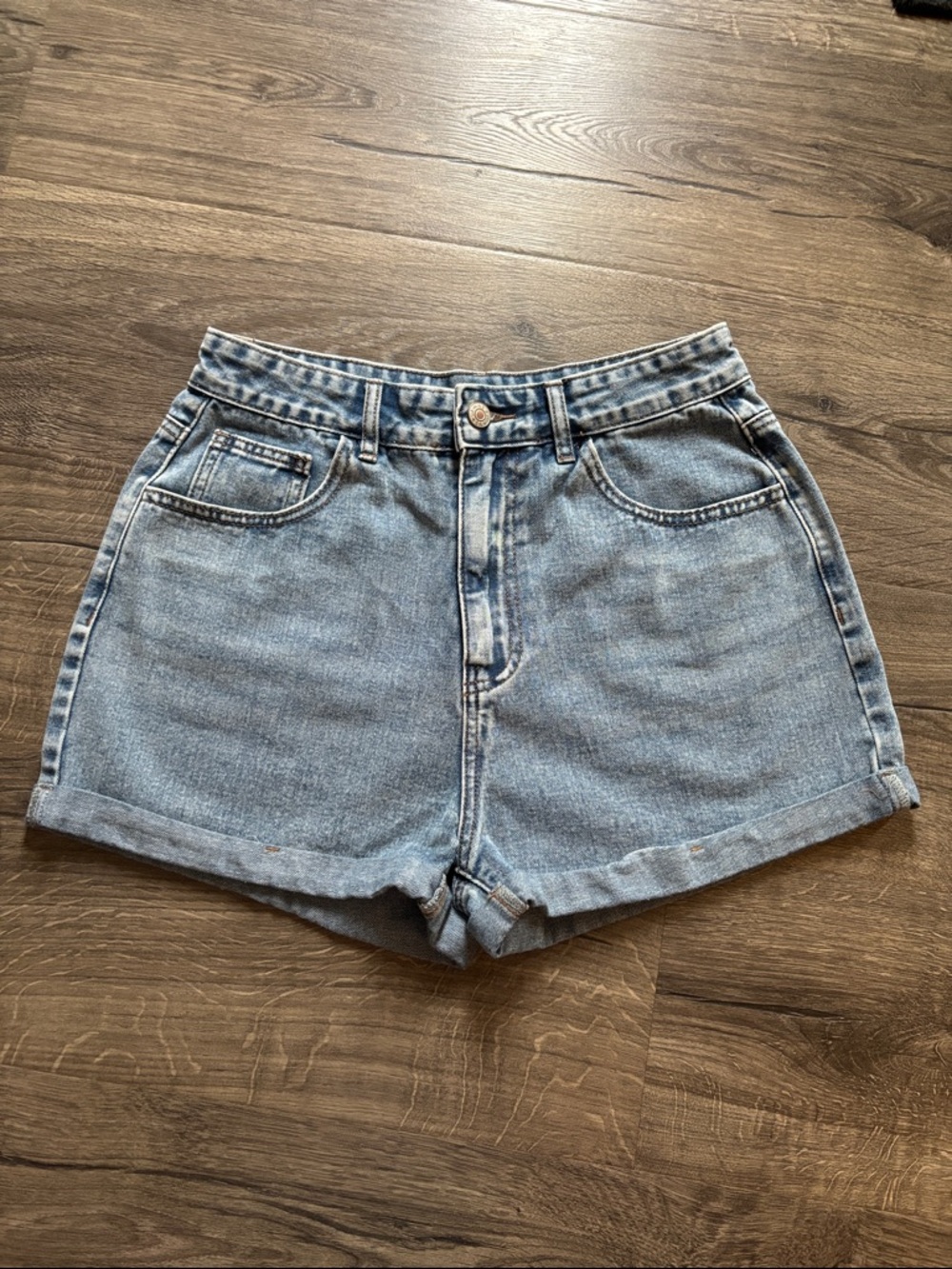 Light Blue Denim High-Waist Women's Shorts - Medium/6